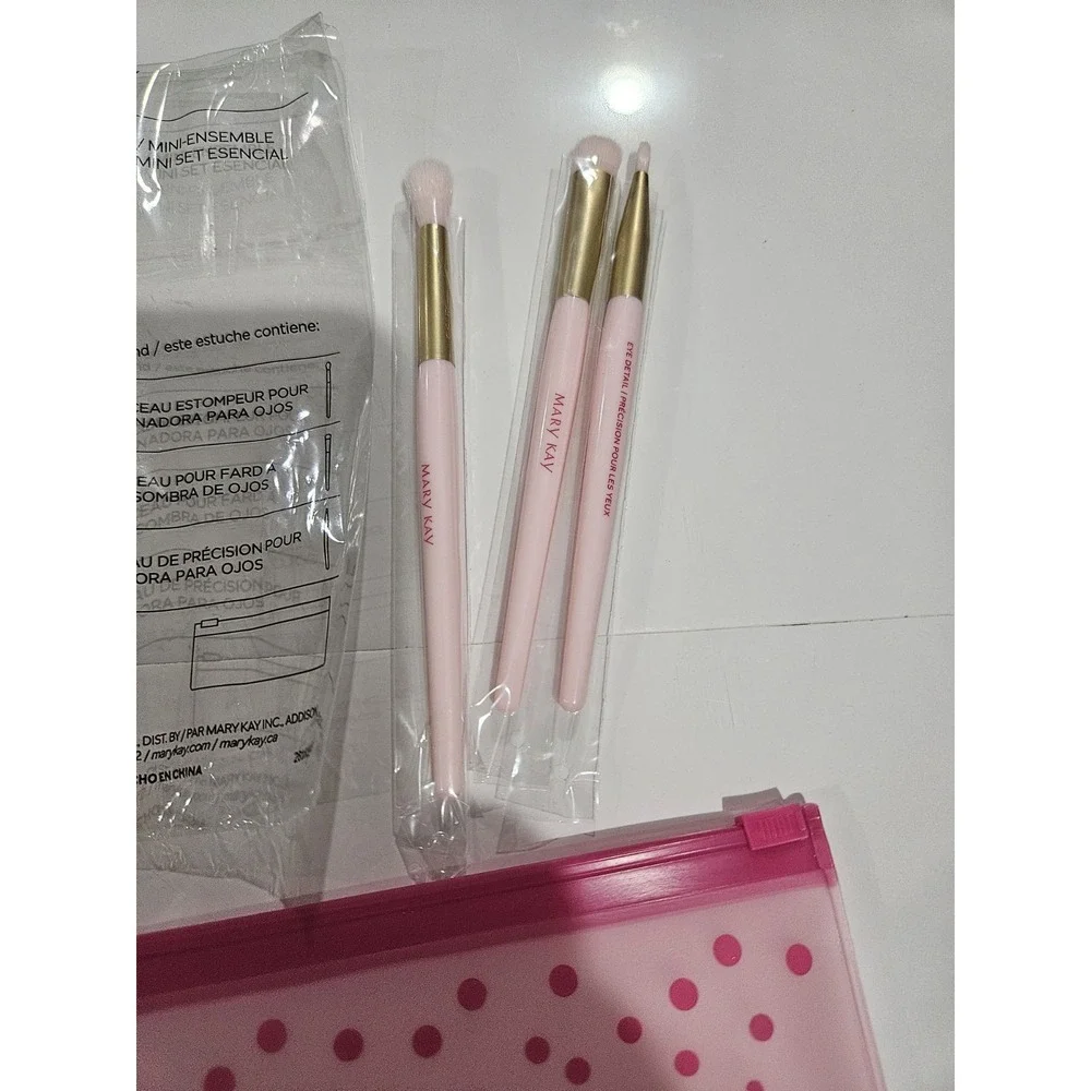 Mary Kay Mini Essential Brush Set New